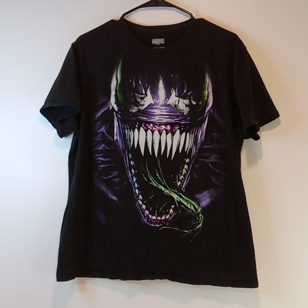 Marvel Venom All Over Graphic Print Short Sleeve Shirt Black Men's Sz L EUC NICE
